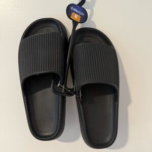 NWT Black Slide Sandals Sz M